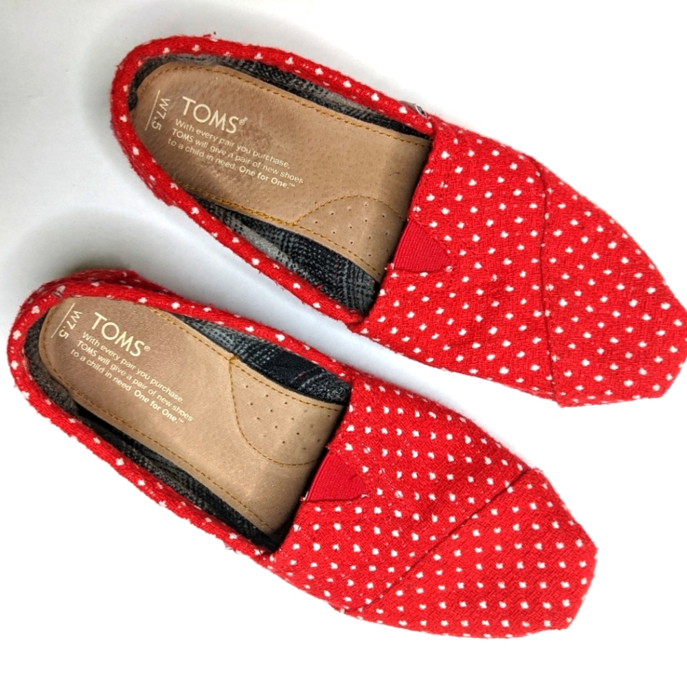 Red polka dot Toms